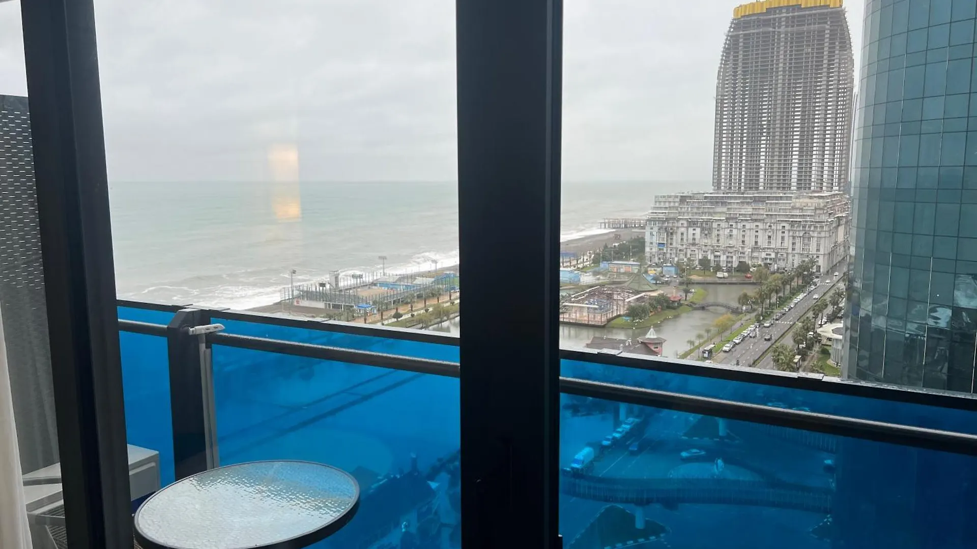 아파트 Orbi City Apart-Hotel 바투미